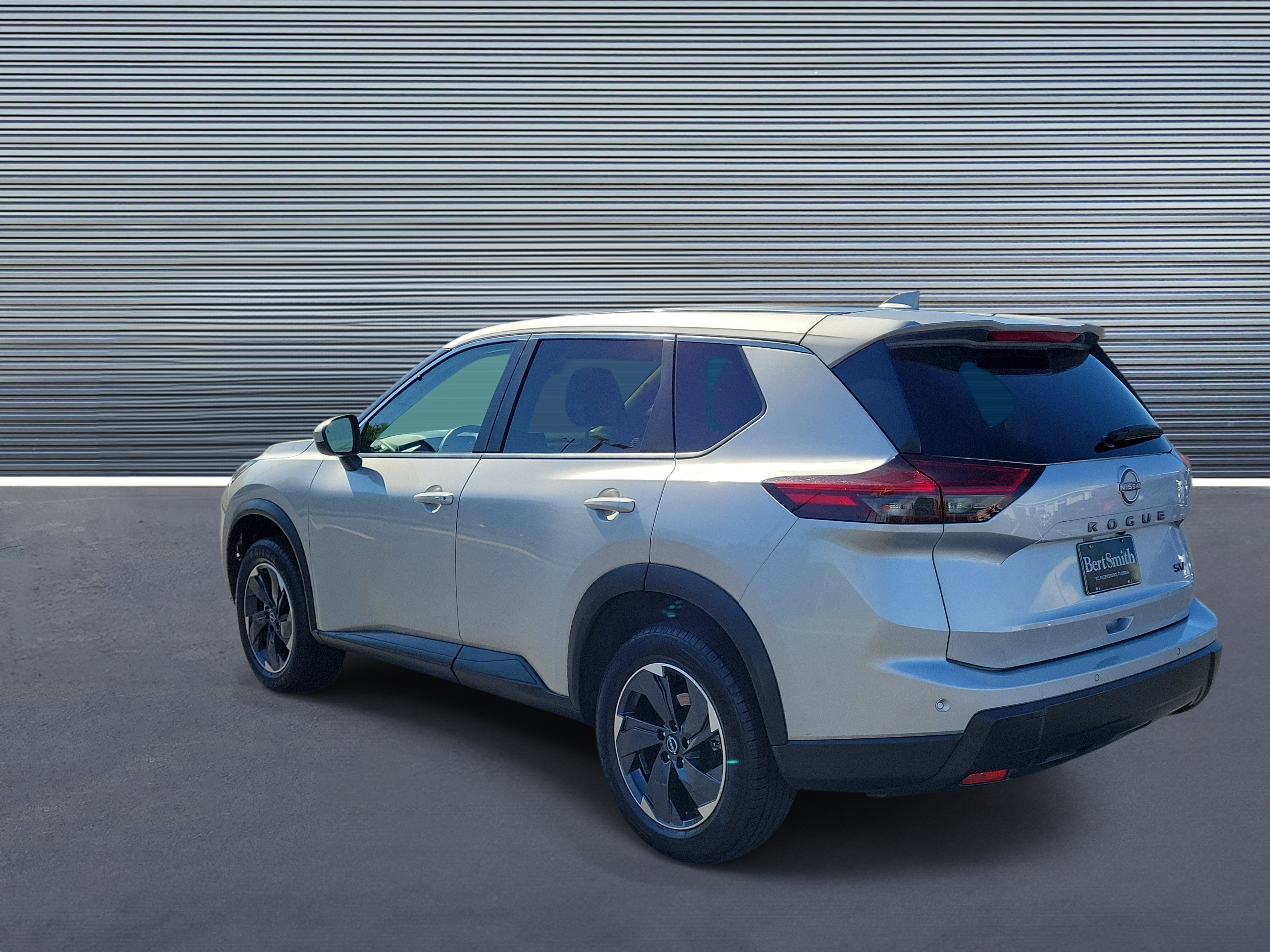 Used 2024 Nissan Rogue SV SUV