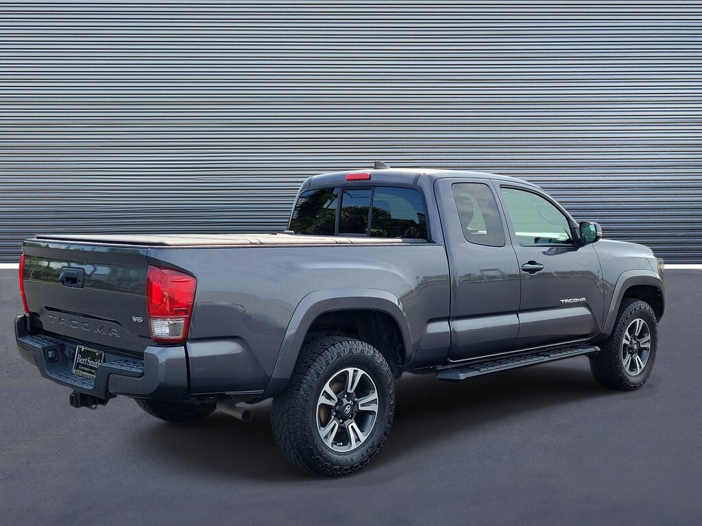 Used 2017 Toyota Tacoma TRD Sport Truck Access Cab