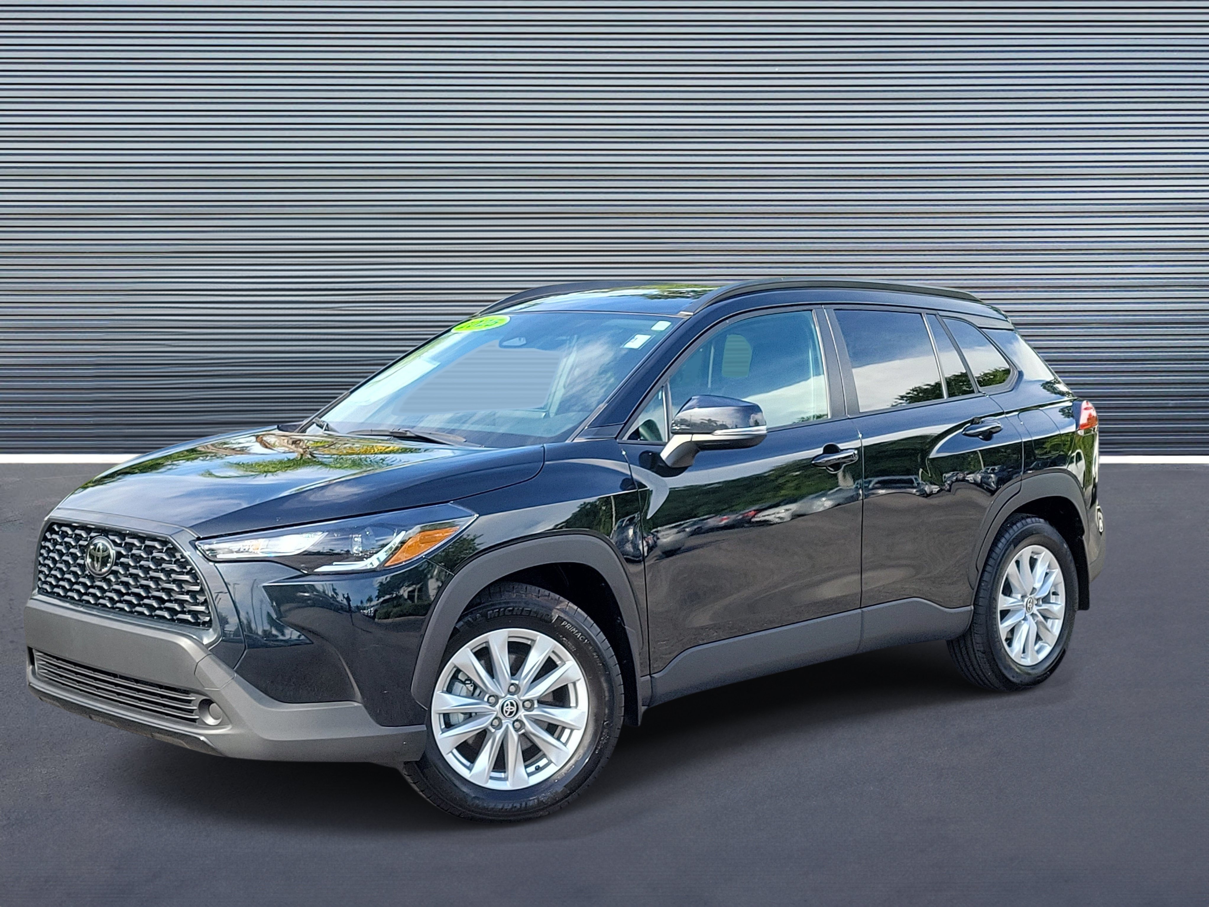 Used 2025 Toyota Corolla Cross LE SUV