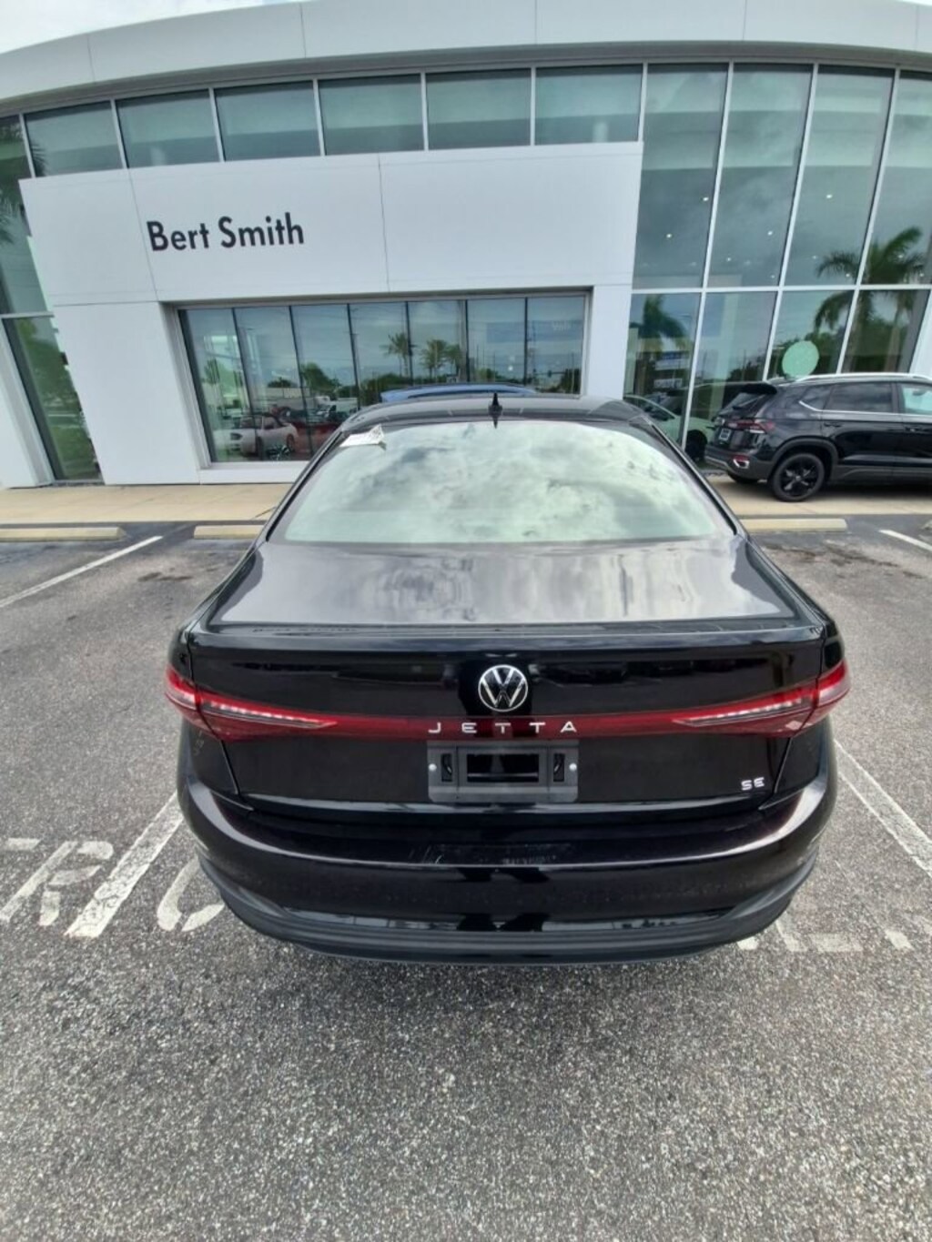 Used 2025 Volkswagen Jetta SE Sedan