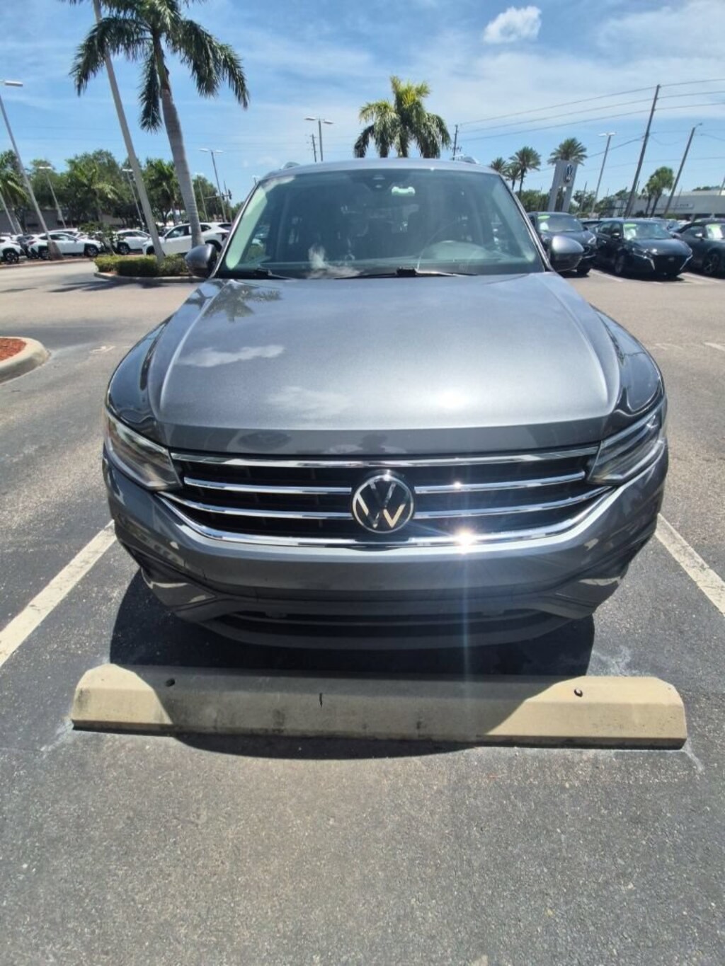 Used 2023 Volkswagen Tiguan SE SUV