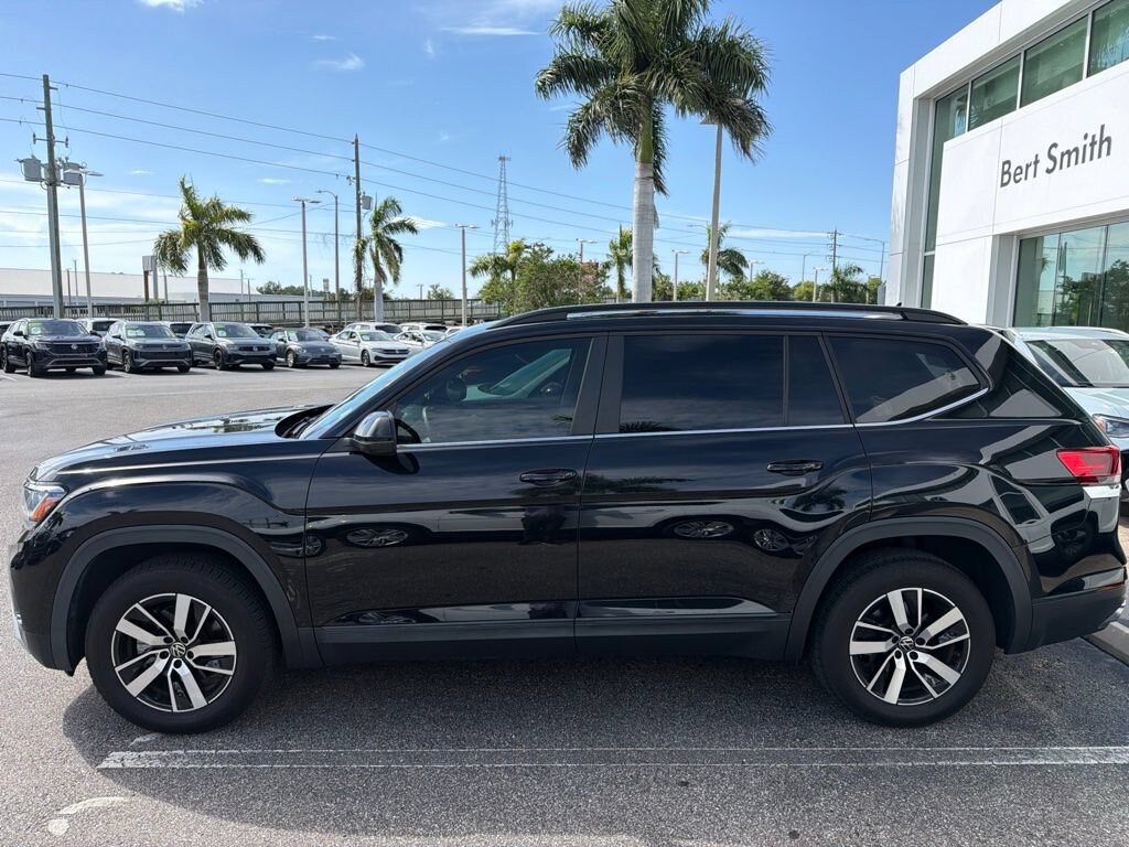 Used 2022 Volkswagen Atlas 2.0T SE SUV
