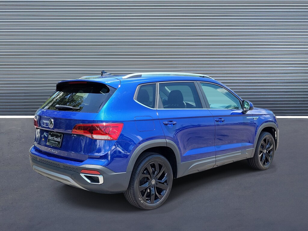 Used 2024 Volkswagen Taos SE SUV