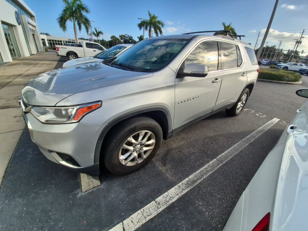 Used 2018 Chevrolet Traverse LT Cloth SUV