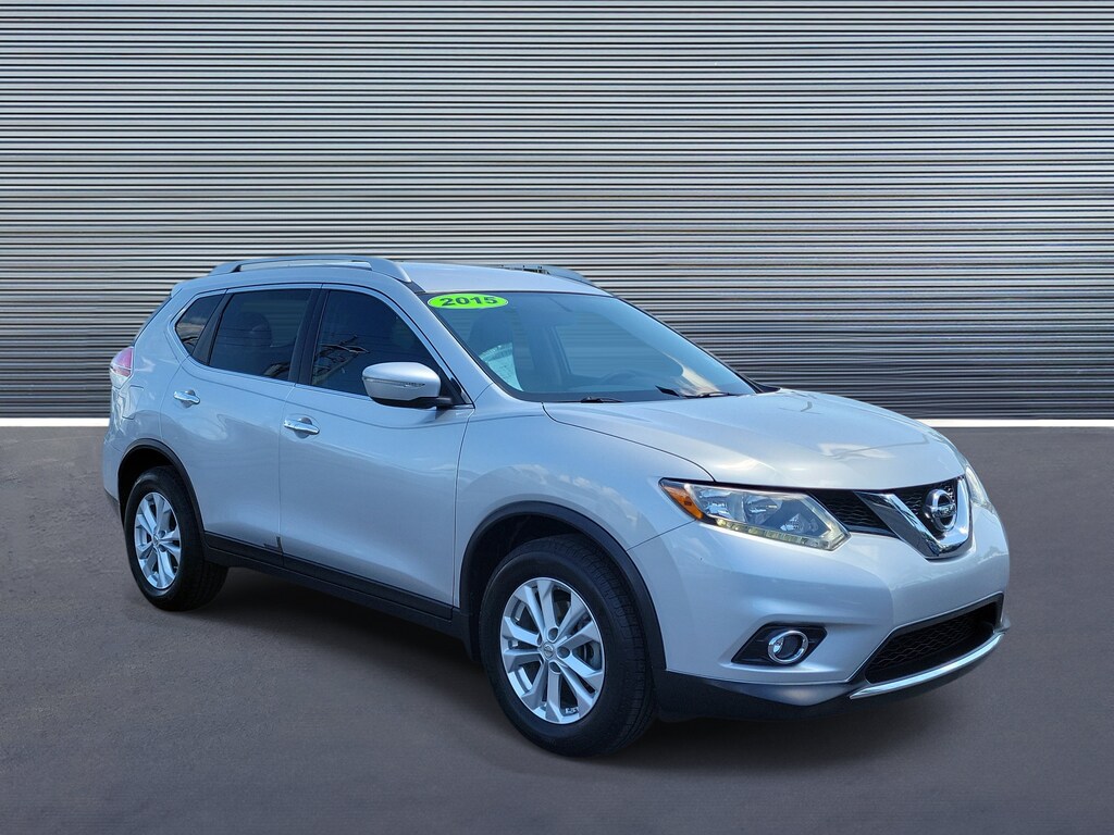 Used 2015 Nissan Rogue SV SUV