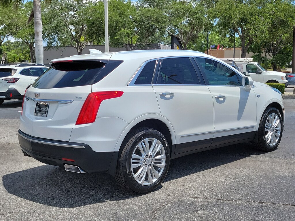 Used 2017 CADILLAC XT5 Premium Luxury FWD SUV