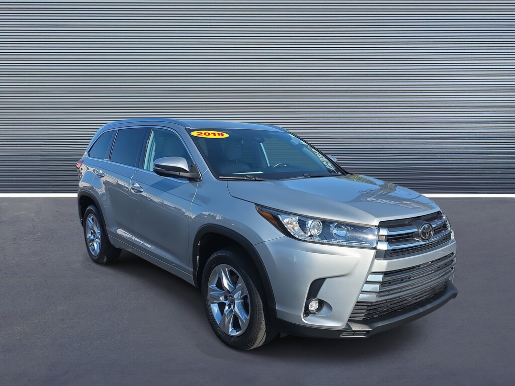 Used 2019 Toyota Highlander Limited Platinum SUV