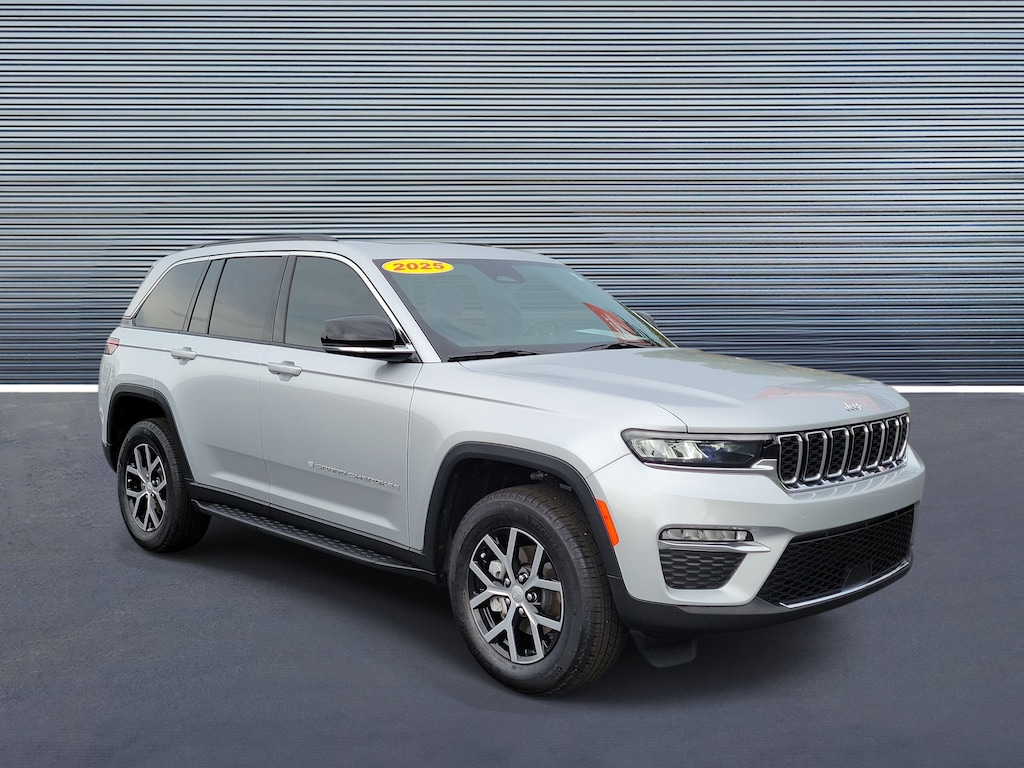 Used 2025 Jeep Grand Cherokee Limited SUV