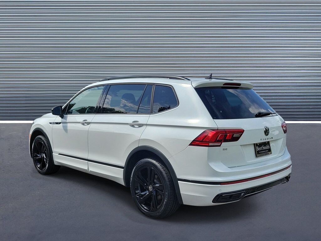 Used 2024 Volkswagen Tiguan SE R-Line Black SUV