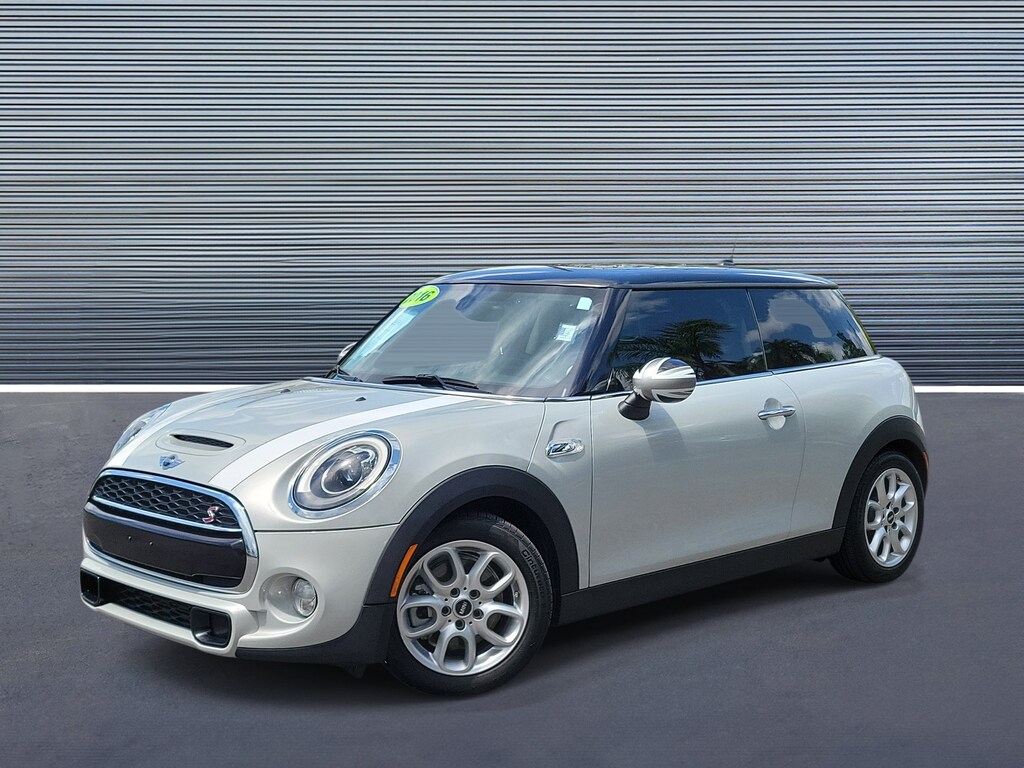 Used 2016 MINI Cooper Hardtop S Hatchback