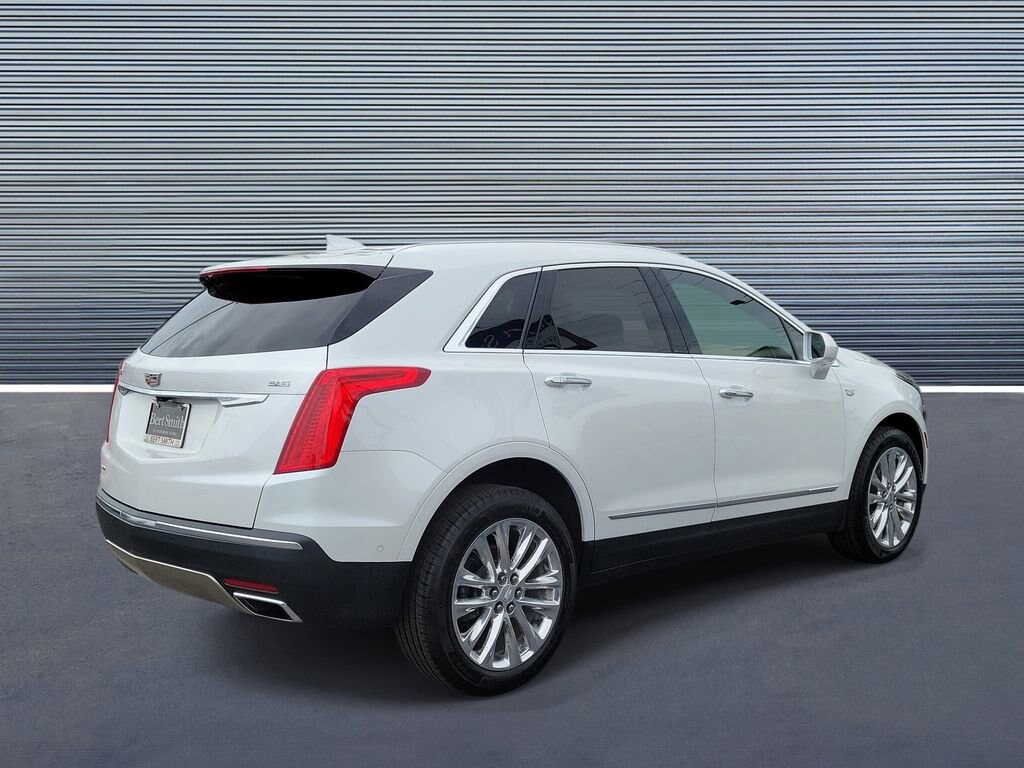 Used 2017 CADILLAC XT5 Platinum AWD SUV