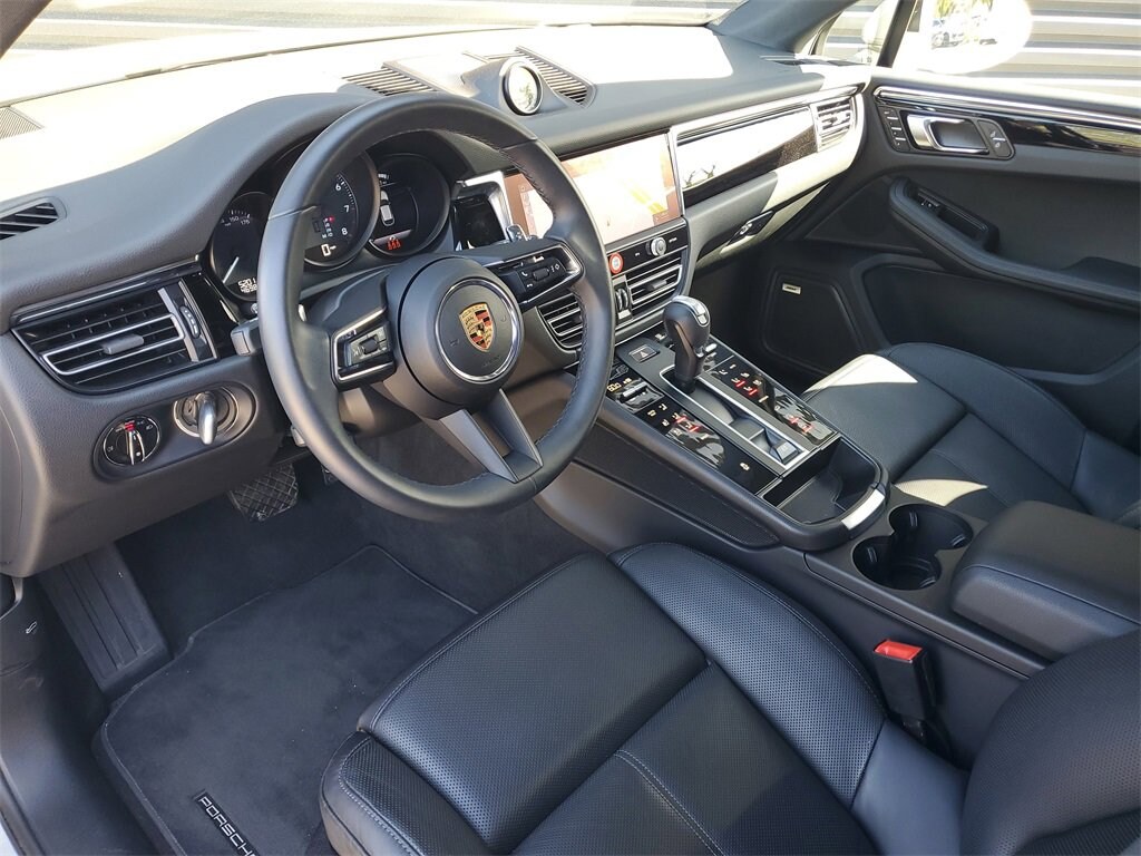 Certified 2025 Porsche Macan SUV