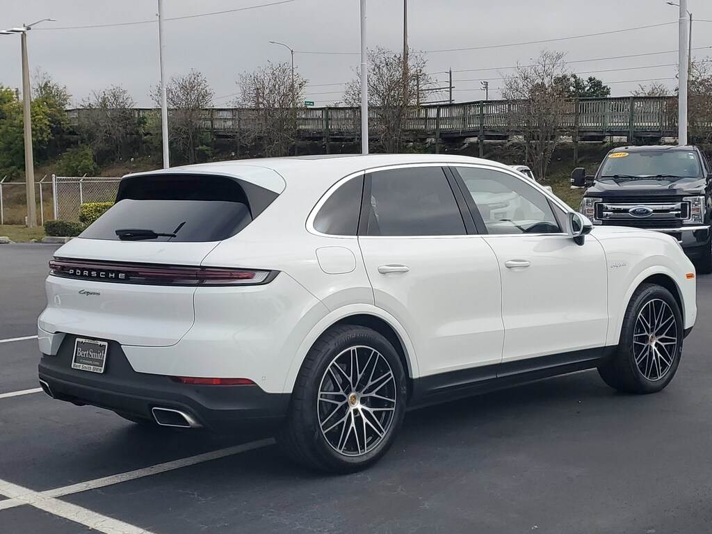 Used 2024 Porsche Cayenne E-Hybrid SUV