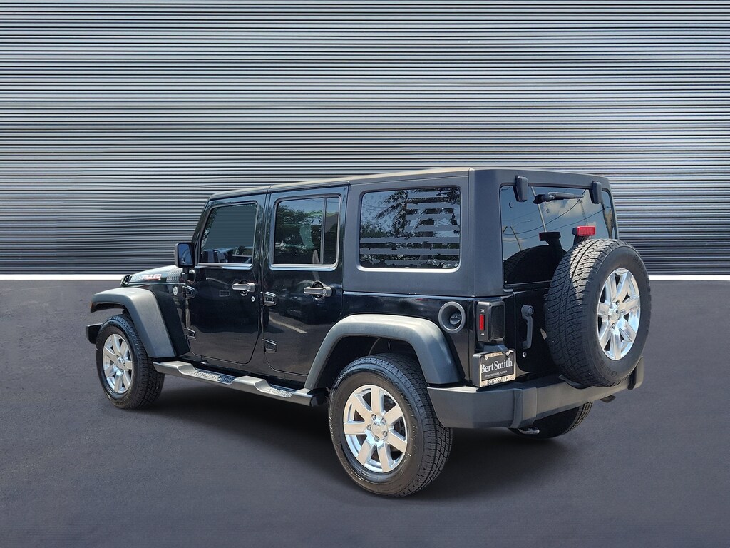Used 2015 Jeep Wrangler Unlimited Sport SUV