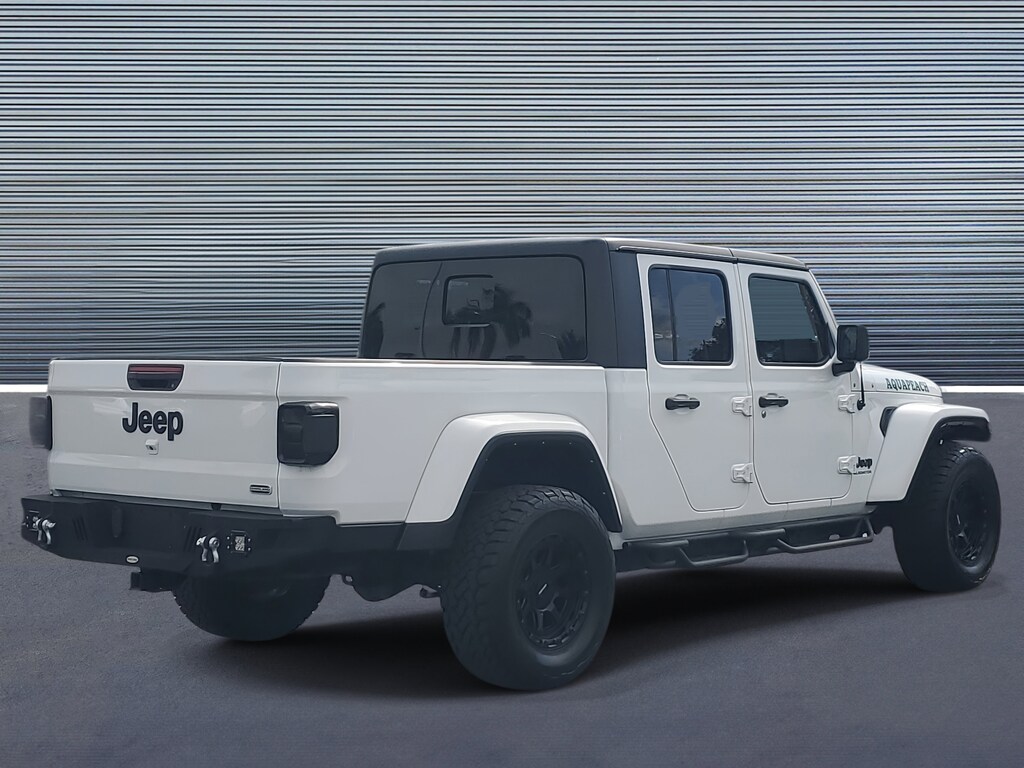 Used 2022 Jeep Gladiator Overland Truck Crew Cab