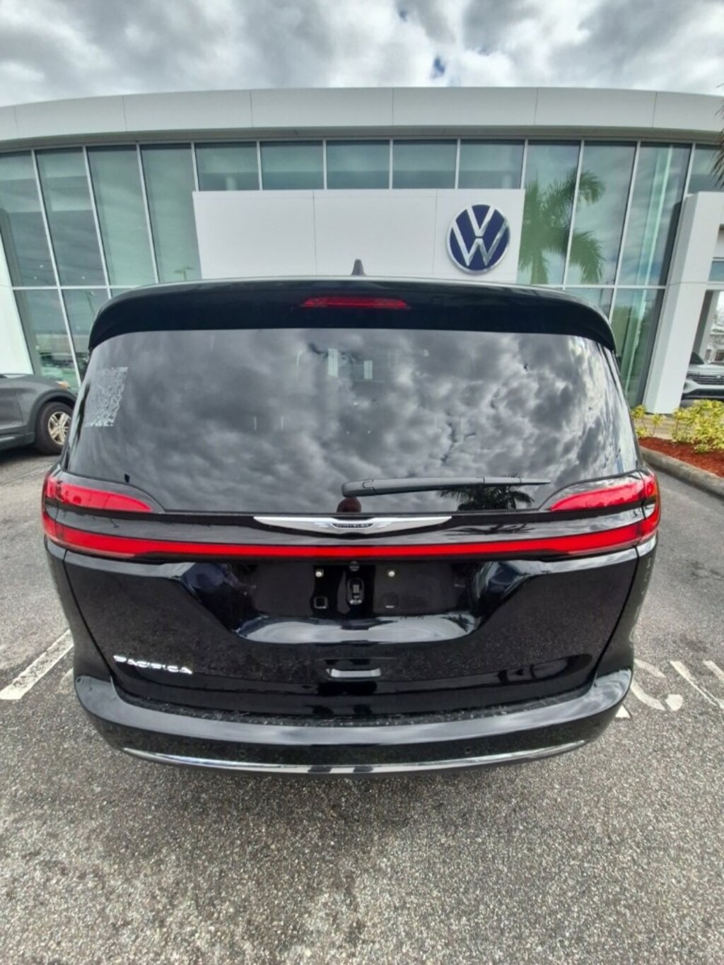 Used 2026 Chrysler Pacifica Select Van Passenger Van