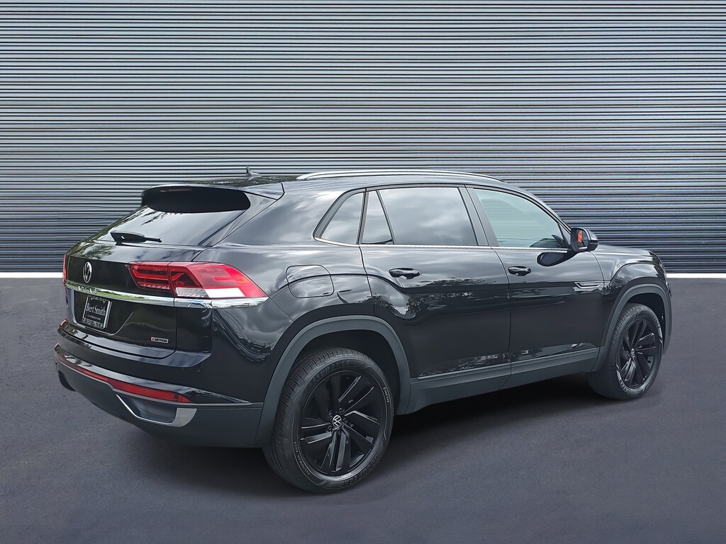 Used 2022 Volkswagen Atlas Cross Sport 2.0T SE w/Technology SUV