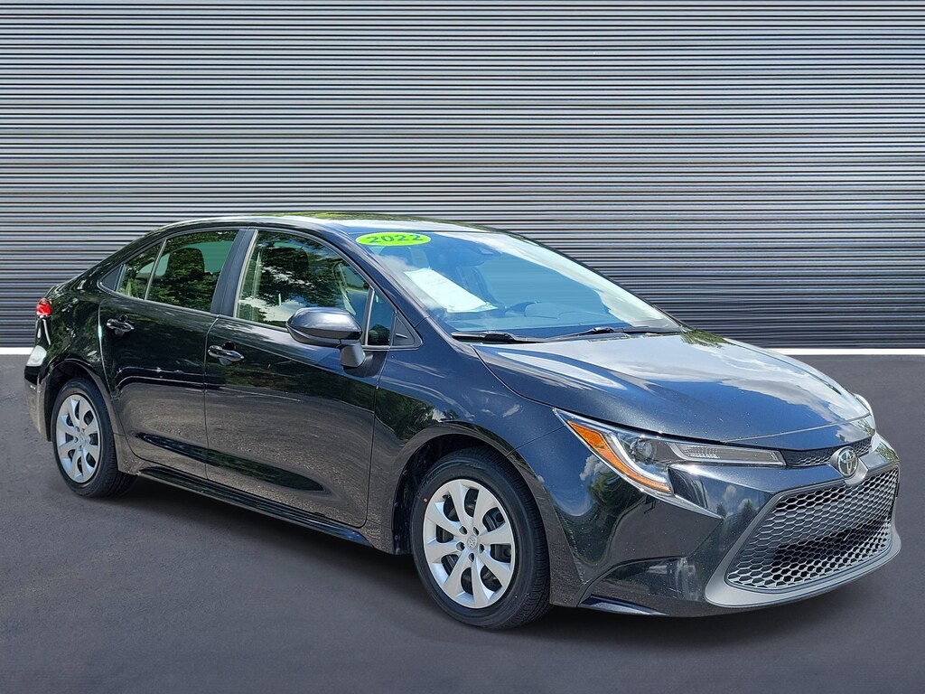 Used 2022 Toyota Corolla LE Sedan