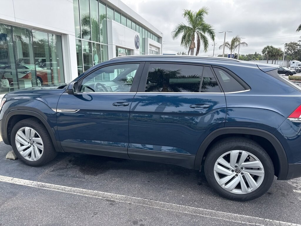 Used 2022 Volkswagen Atlas Cross Sport 3.6L V6 SE w/Technology SUV