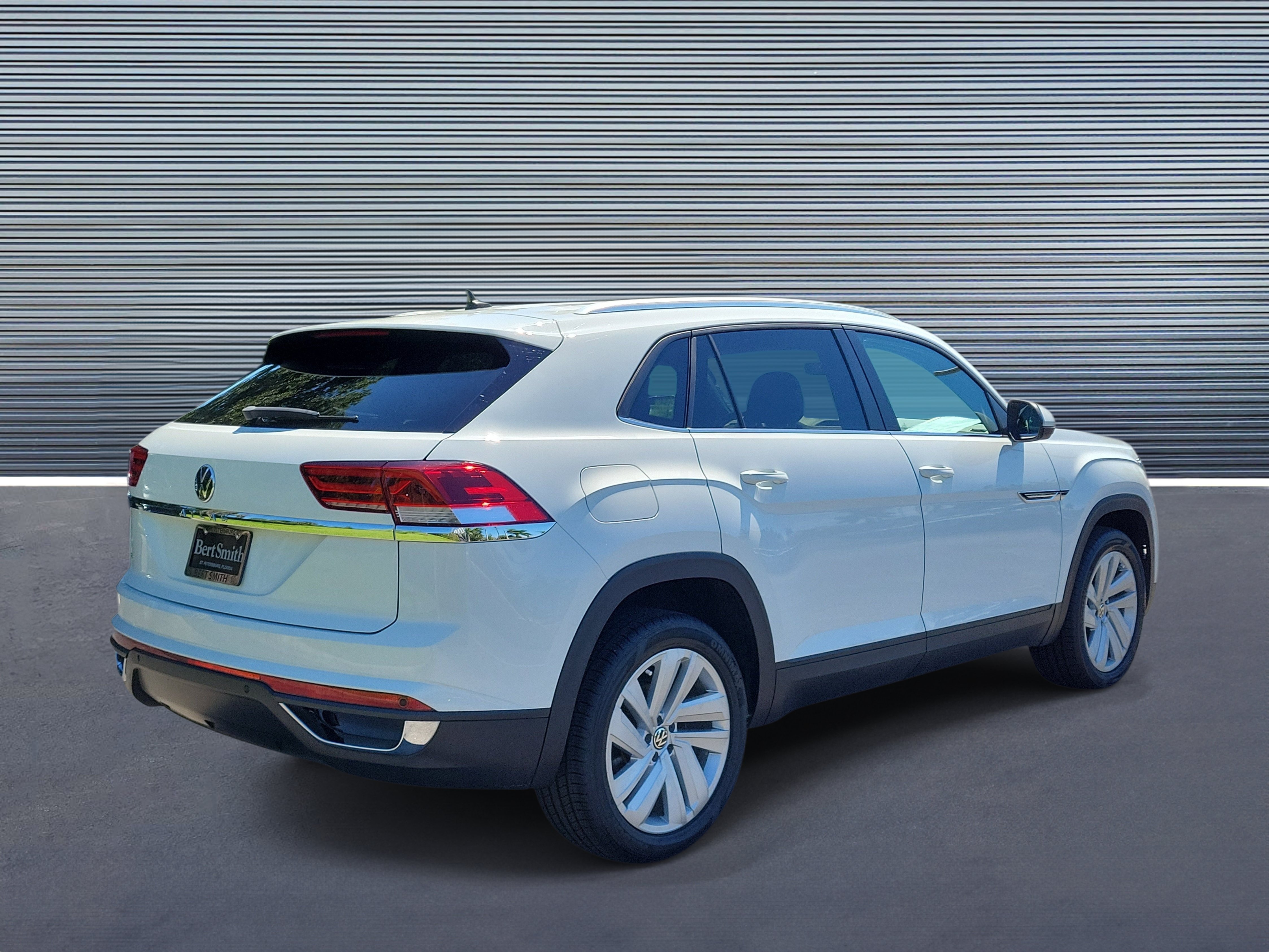 Used 2023 Volkswagen Atlas Cross Sport 2.0T SE w/Technology SUV