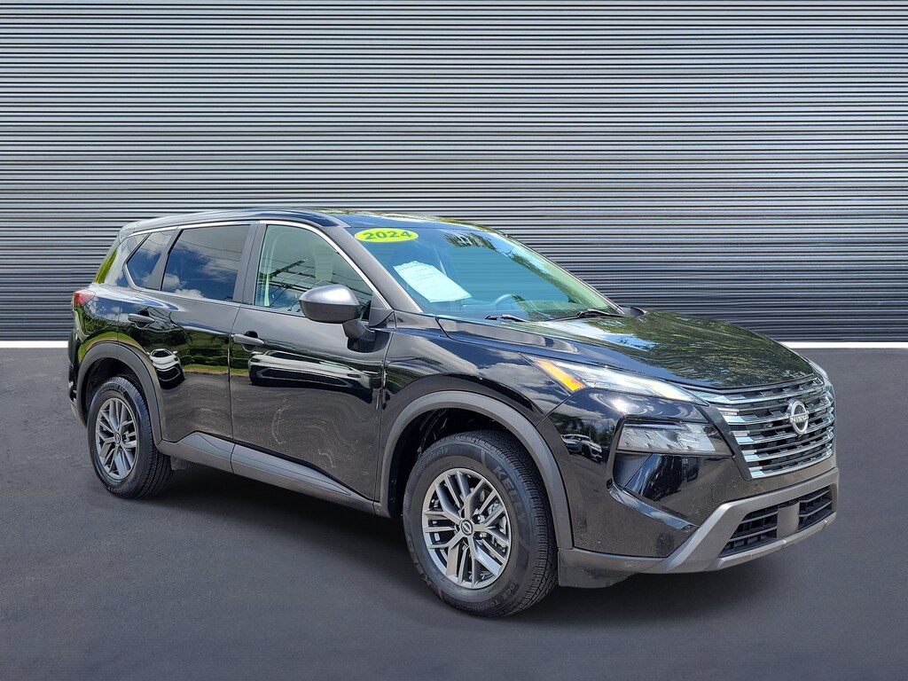 Used 2024 Nissan Rogue S SUV