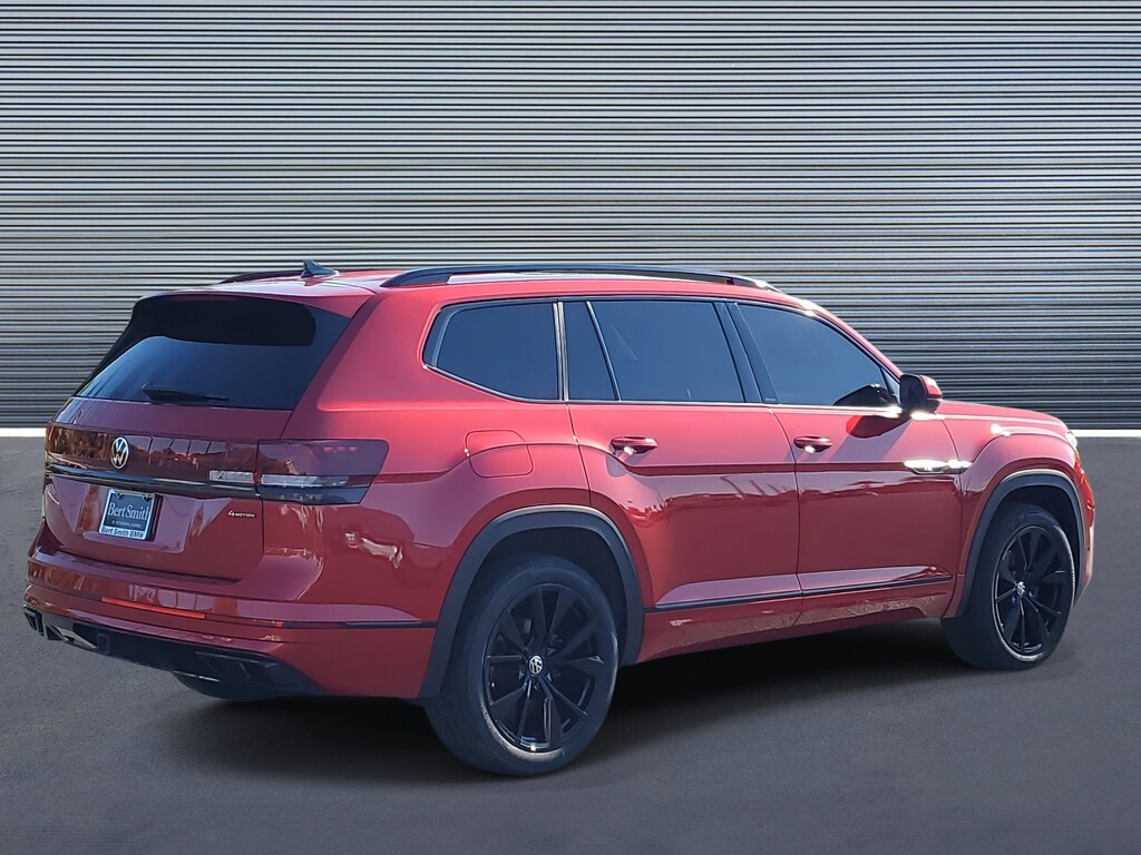 Used 2024 Volkswagen Atlas 2.0T SEL Premium R-Line SUV