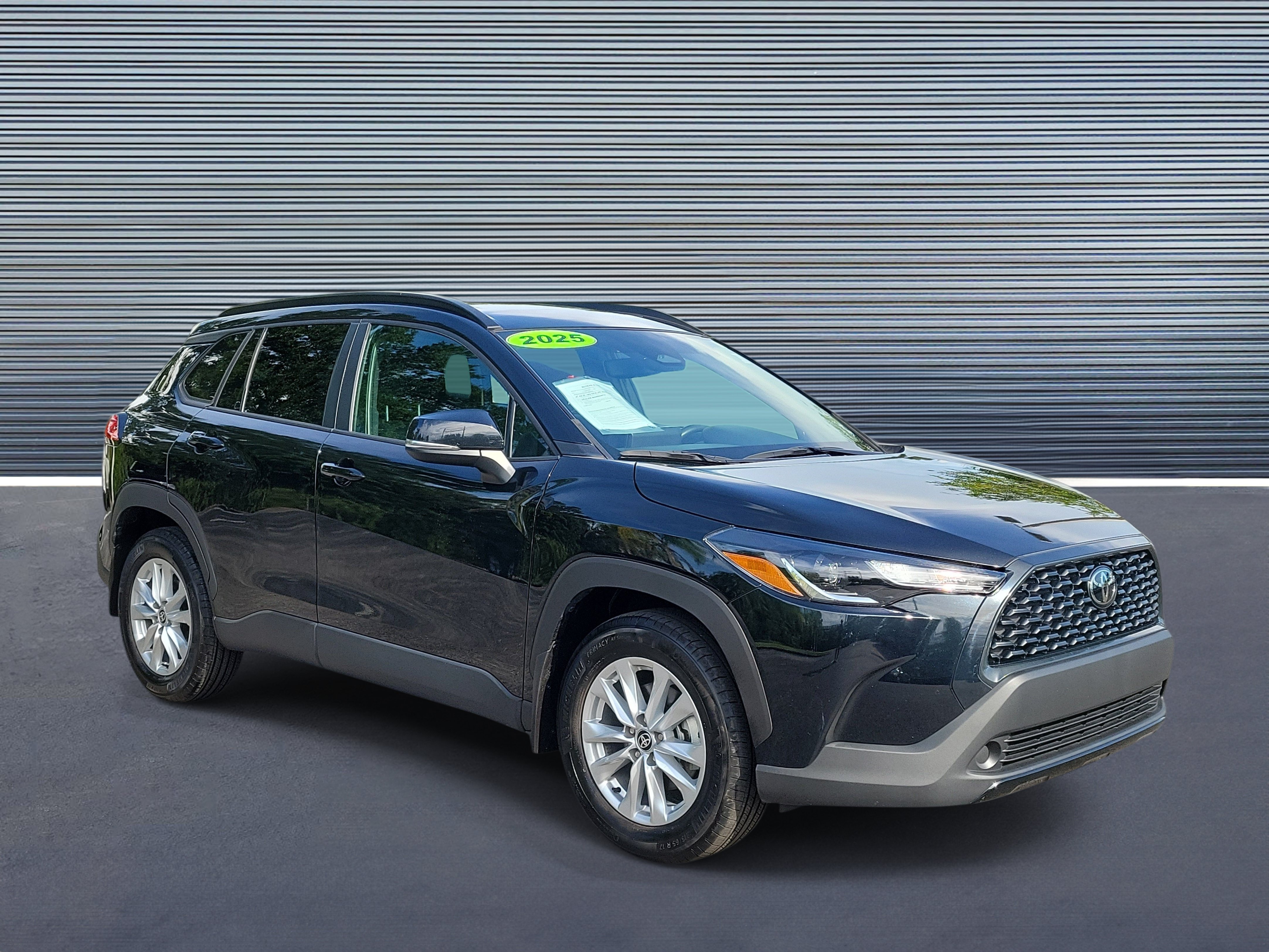 Used 2025 Toyota Corolla Cross LE SUV