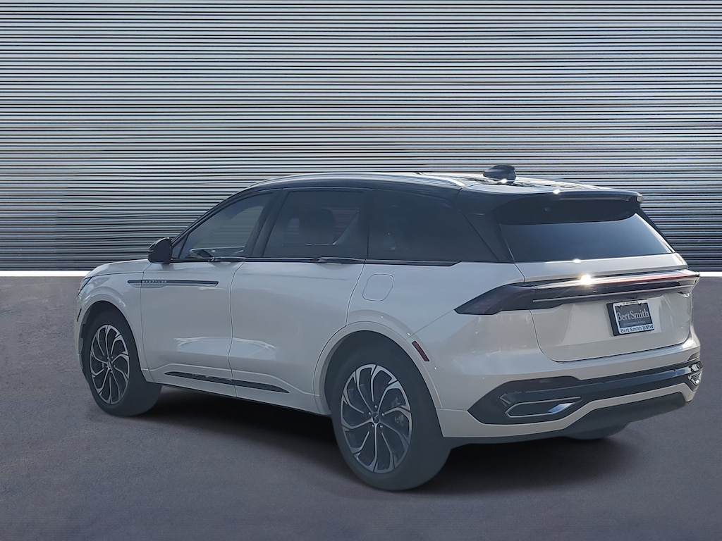 Used 2025 Lincoln Nautilus Reserve SUV