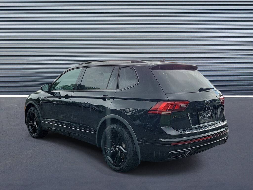 Used 2023 Volkswagen Tiguan SE R-Line Black SUV