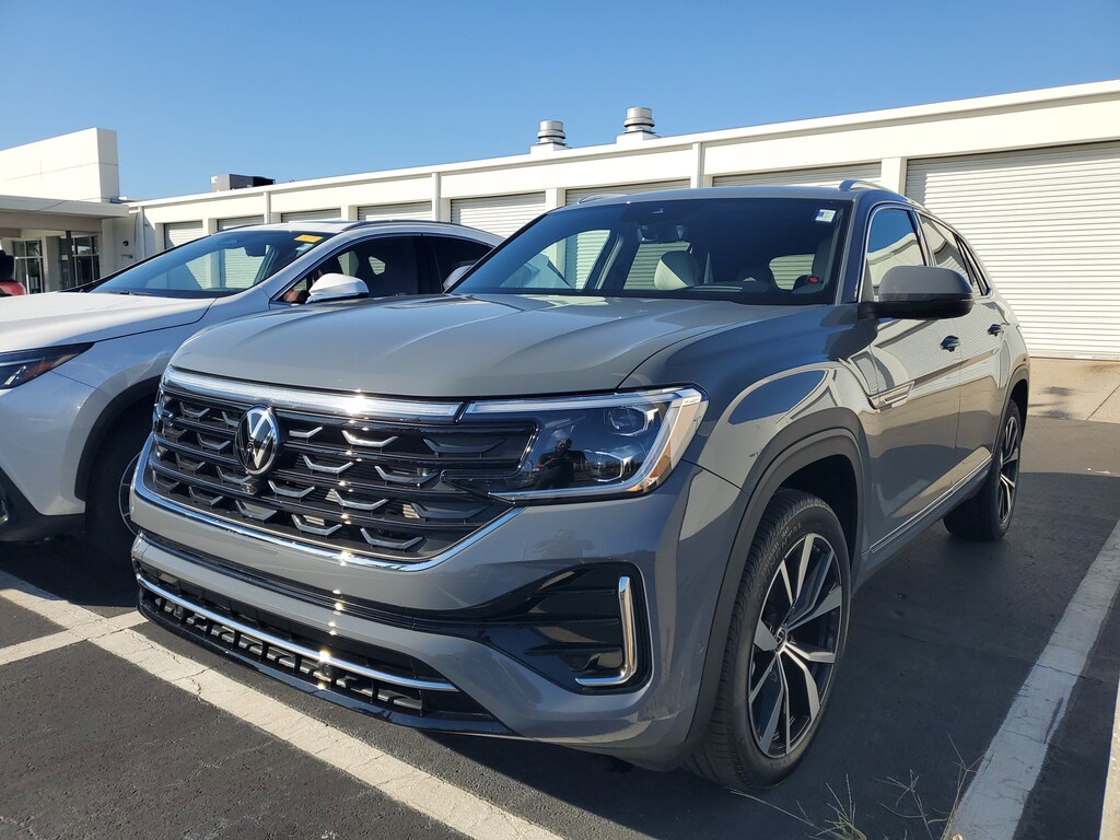 Used 2025 Volkswagen Atlas Cross Sport 2.0T SEL Premium R-Line SUV