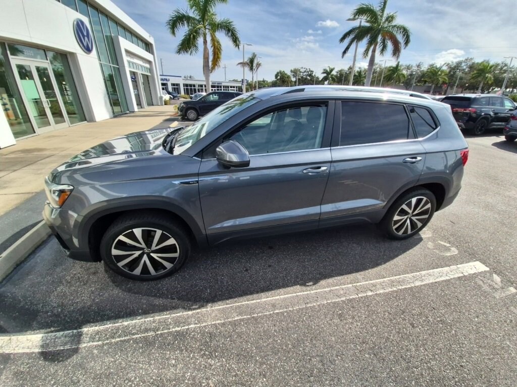 Used 2022 Volkswagen Taos SE SUV