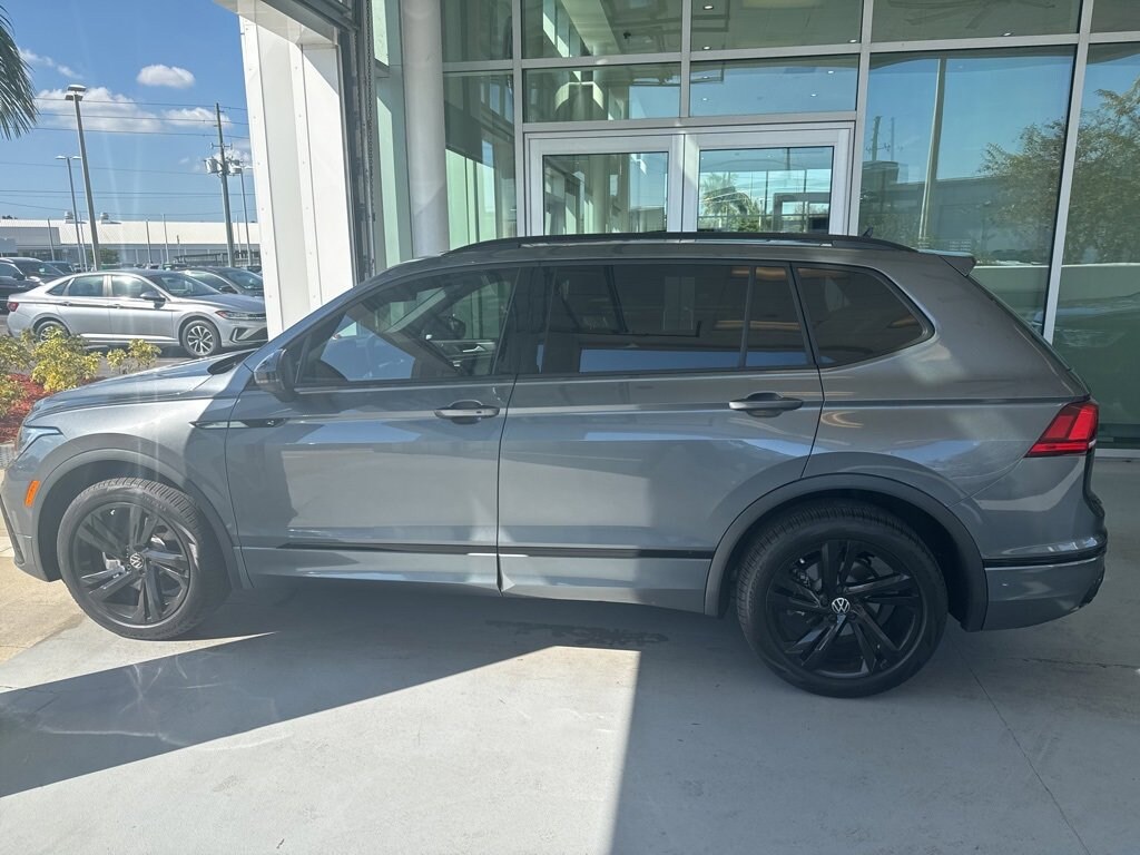 Used 2023 Volkswagen Tiguan SE R-Line Black SUV