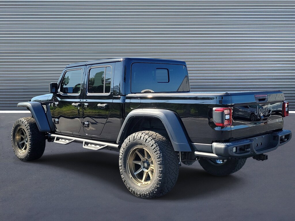 Used 2021 Jeep Gladiator Rubicon Truck Crew Cab