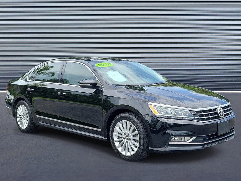 Used 2016 Volkswagen Passat 1.8T SE Sedan
