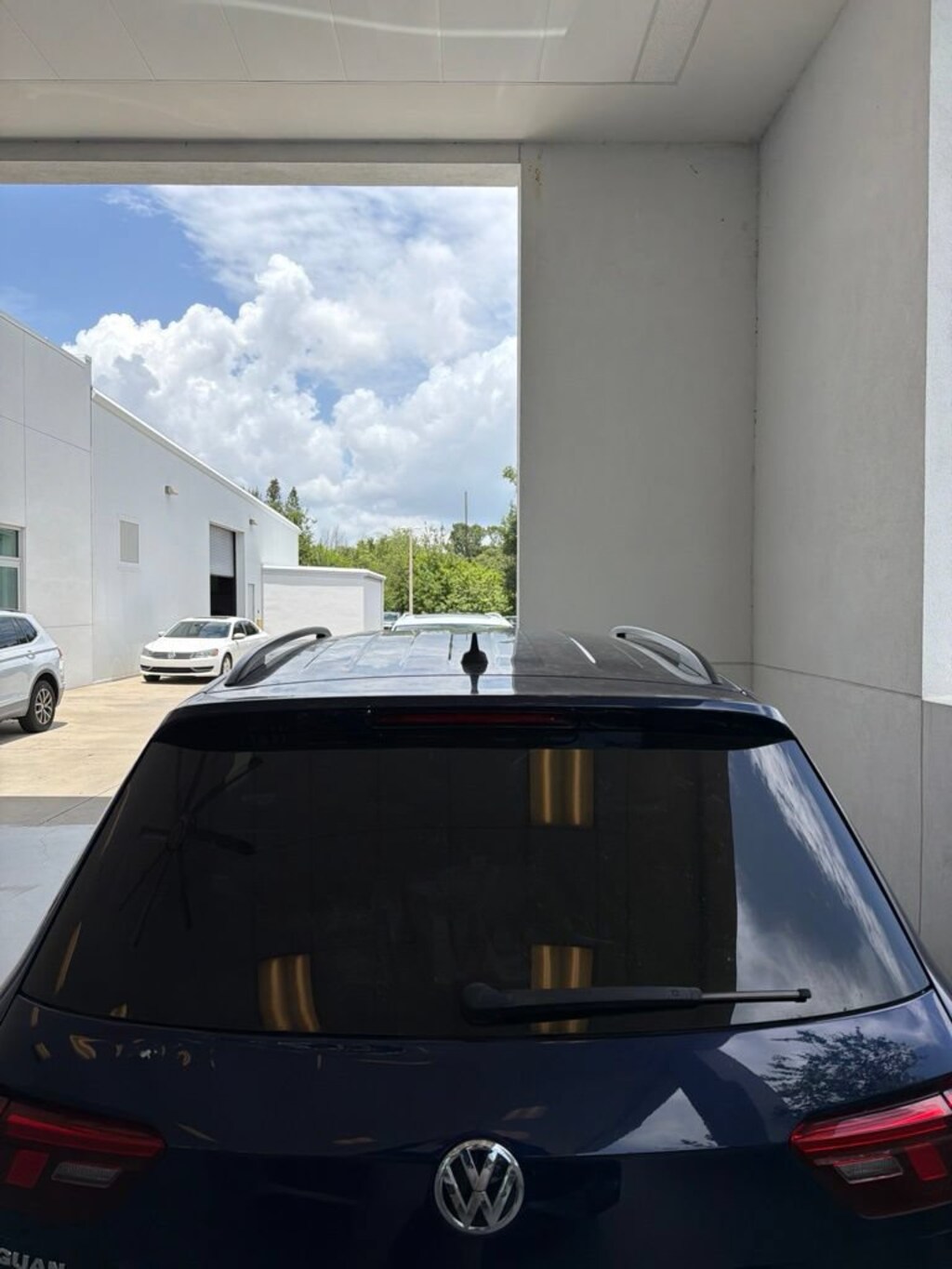 Used 2021 Volkswagen Tiguan SE SUV