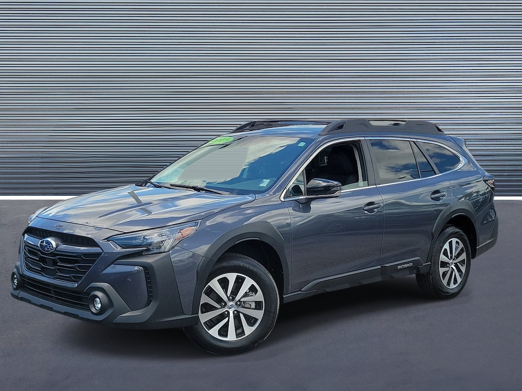 Used 2025 Subaru Outback Premium SUV