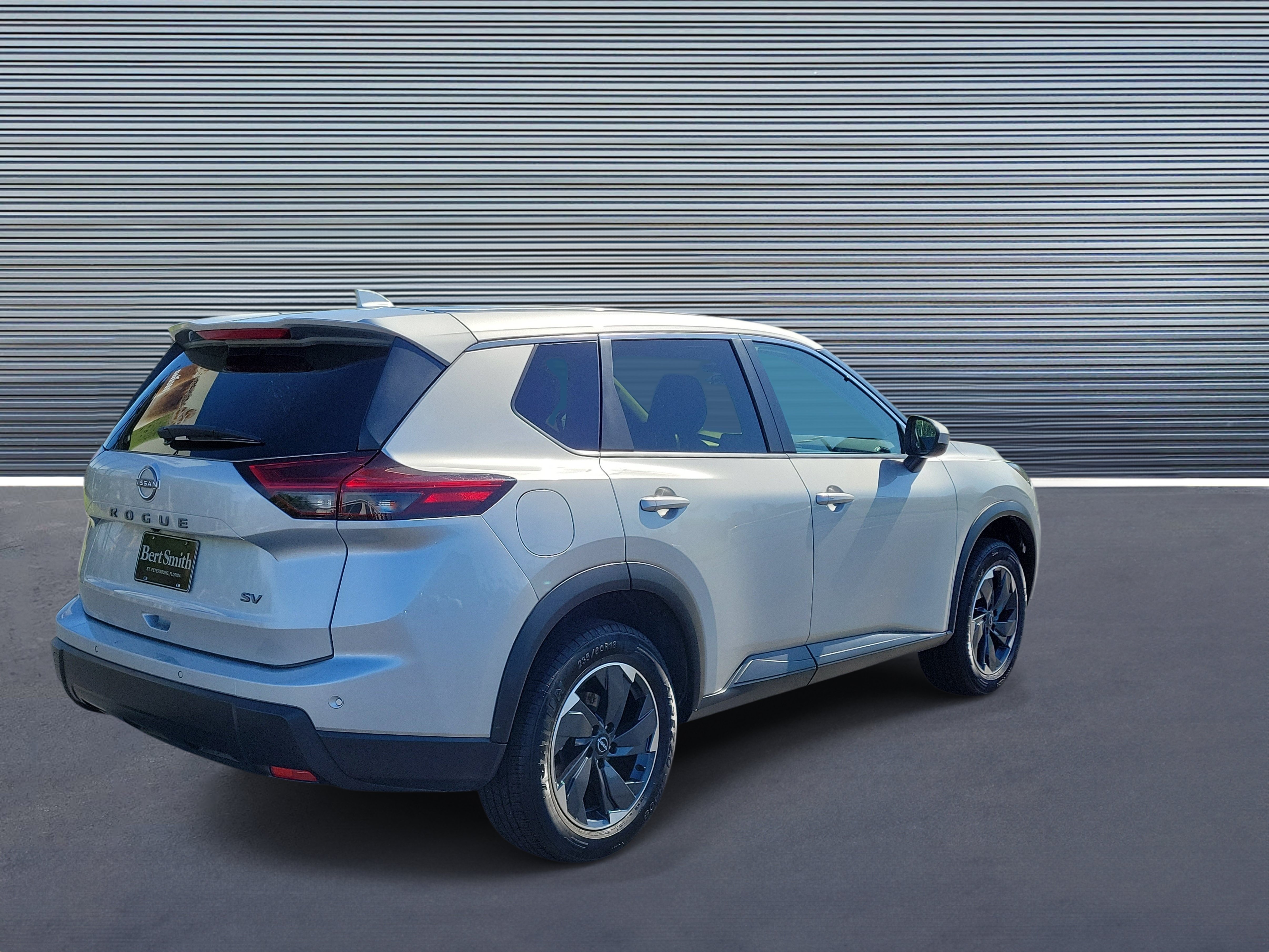 Used 2024 Nissan Rogue SV SUV