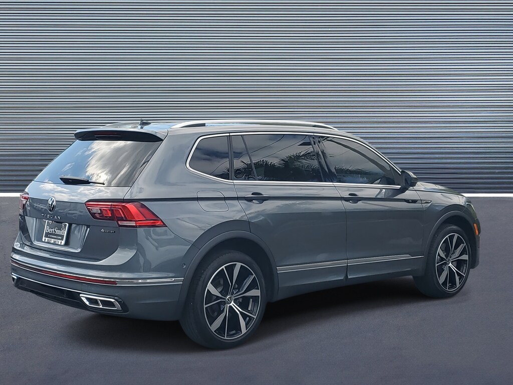 Used 2022 Volkswagen Tiguan SEL R-Line SUV