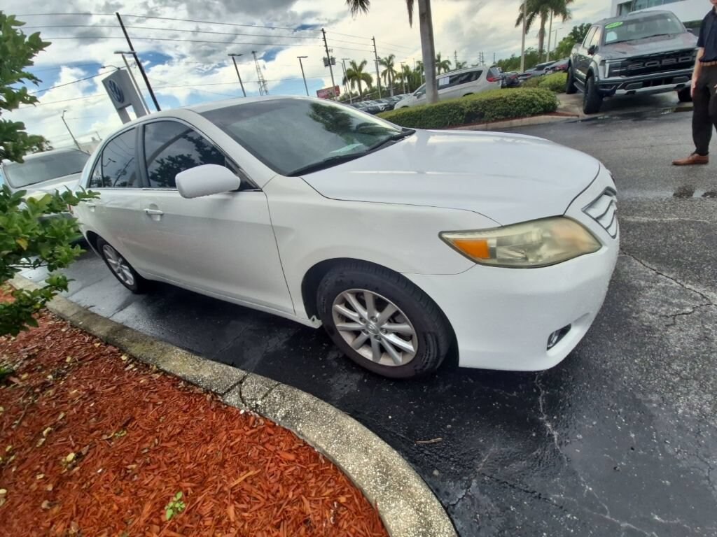 Used 2011 Toyota Camry XLE Sedan