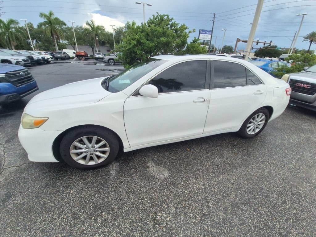 Used 2011 Toyota Camry XLE Sedan