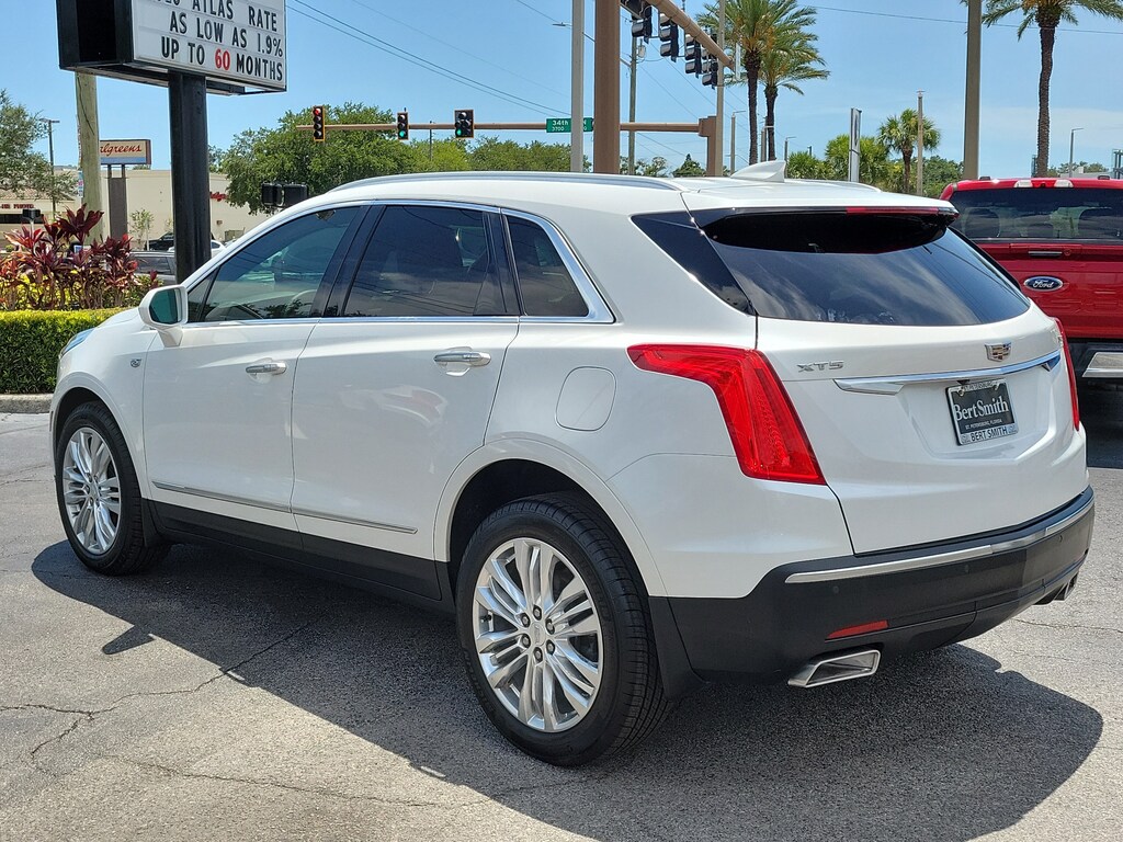 Used 2017 CADILLAC XT5 Premium Luxury FWD SUV