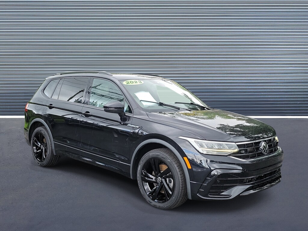 Used 2023 Volkswagen Tiguan SE R-Line Black SUV