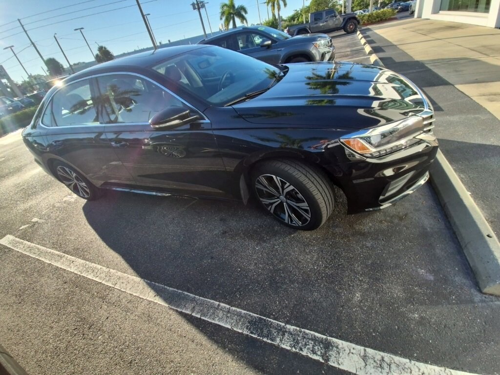 Certified 2021 Volkswagen Passat 2.0T SE Sedan