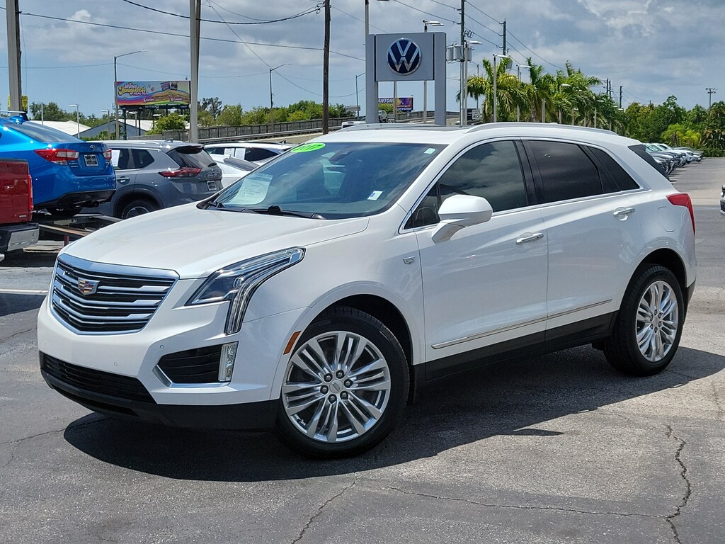 Used 2017 CADILLAC XT5 Premium Luxury FWD SUV