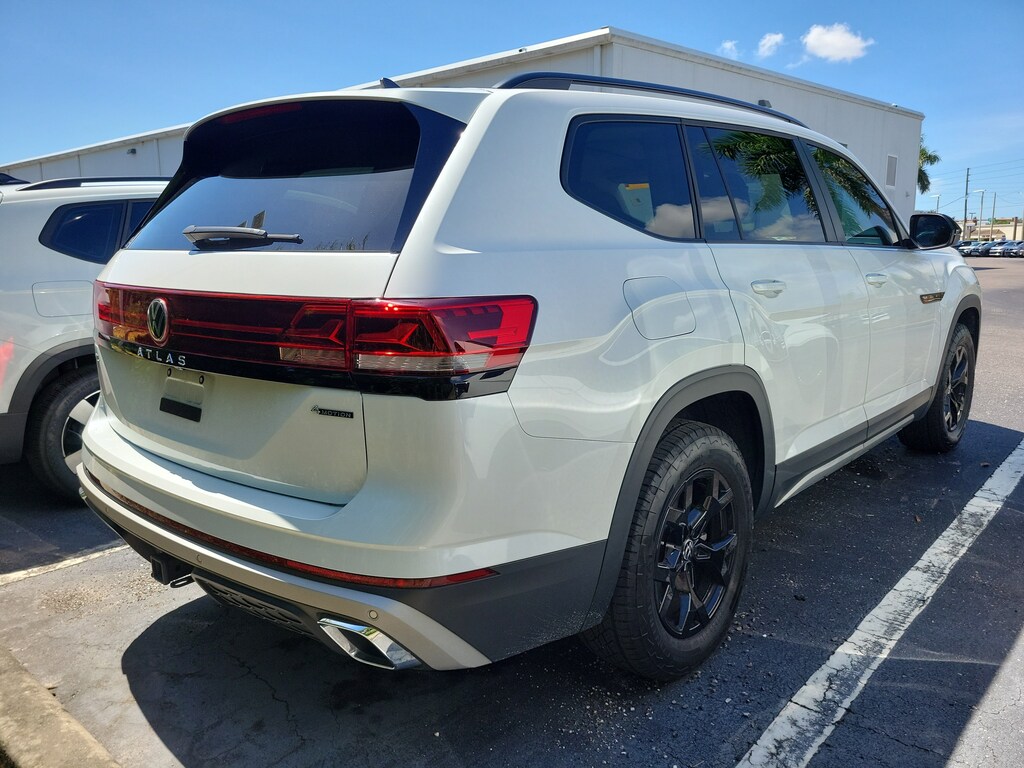 Certified 2024 Volkswagen Atlas 2.0T Peak Edition SEL SUV