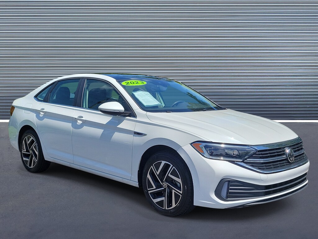 Used 2023 Volkswagen Jetta SEL Sedan