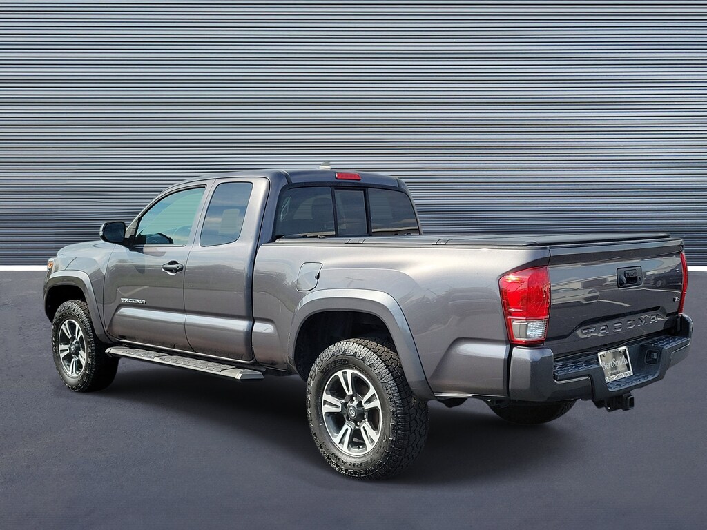 Used 2017 Toyota Tacoma TRD Sport Truck Access Cab