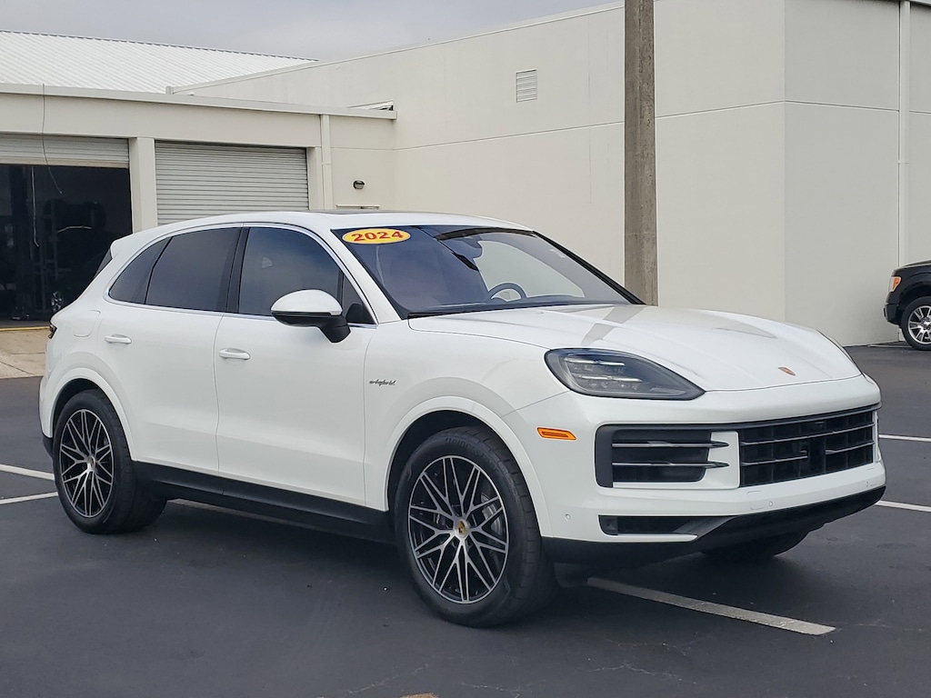 Used 2024 Porsche Cayenne E-Hybrid SUV