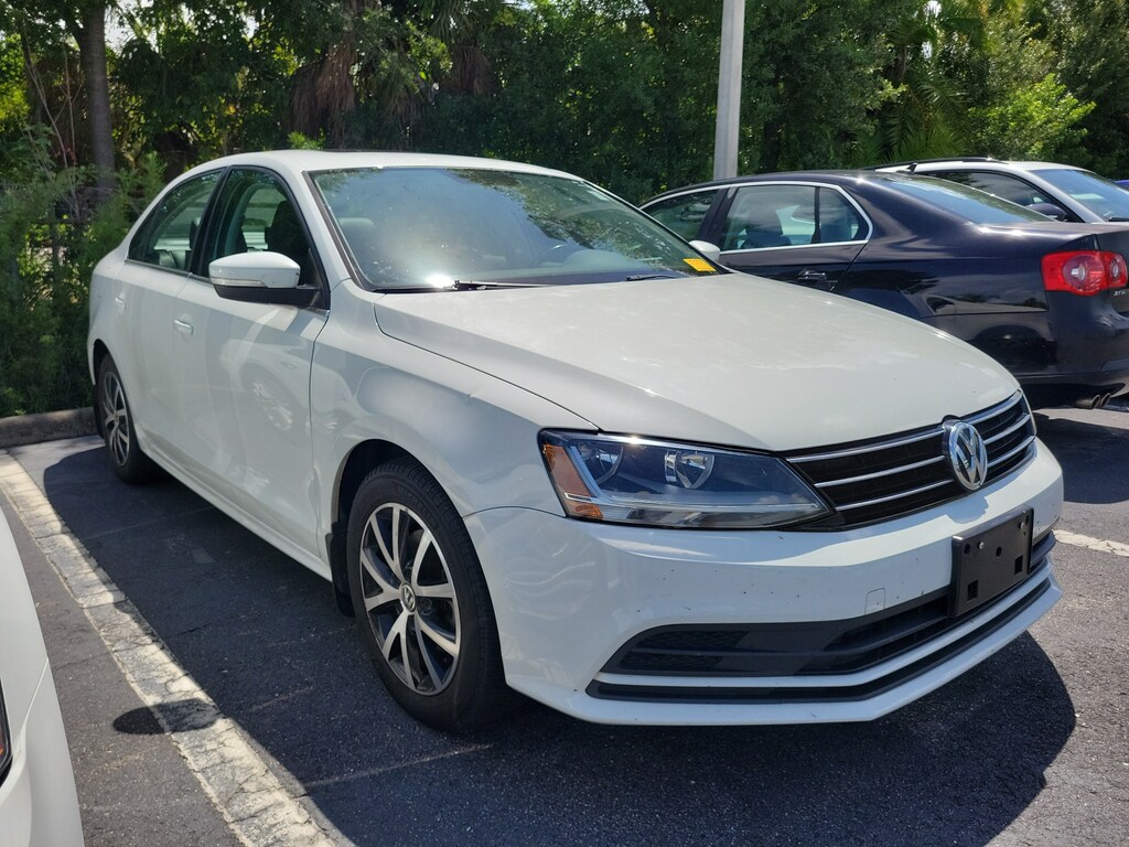 Used 2017 Volkswagen Jetta 1.4T SE Sedan