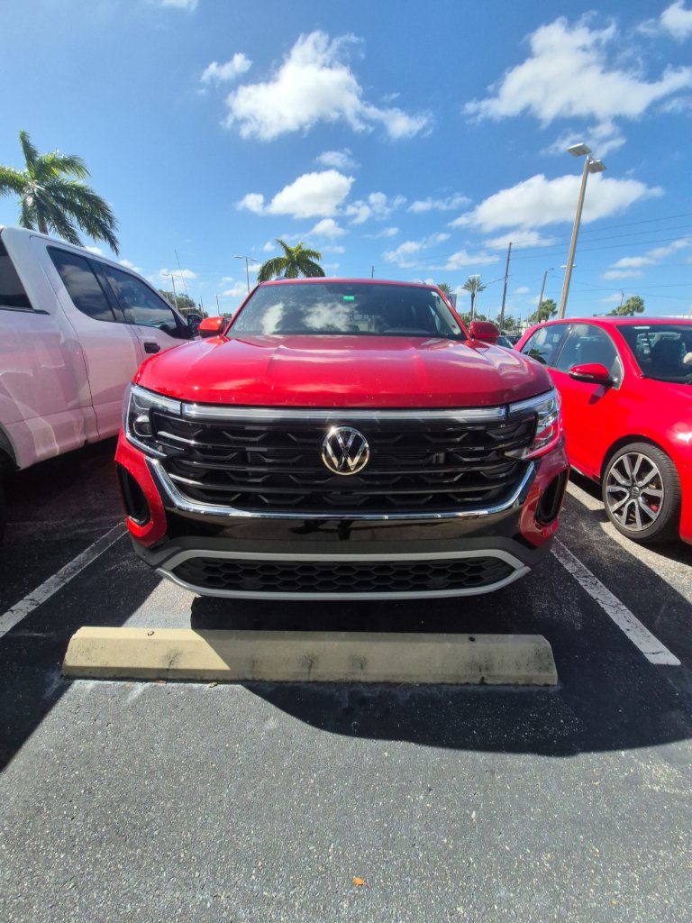  Volkswagen Atlas Cross Sport